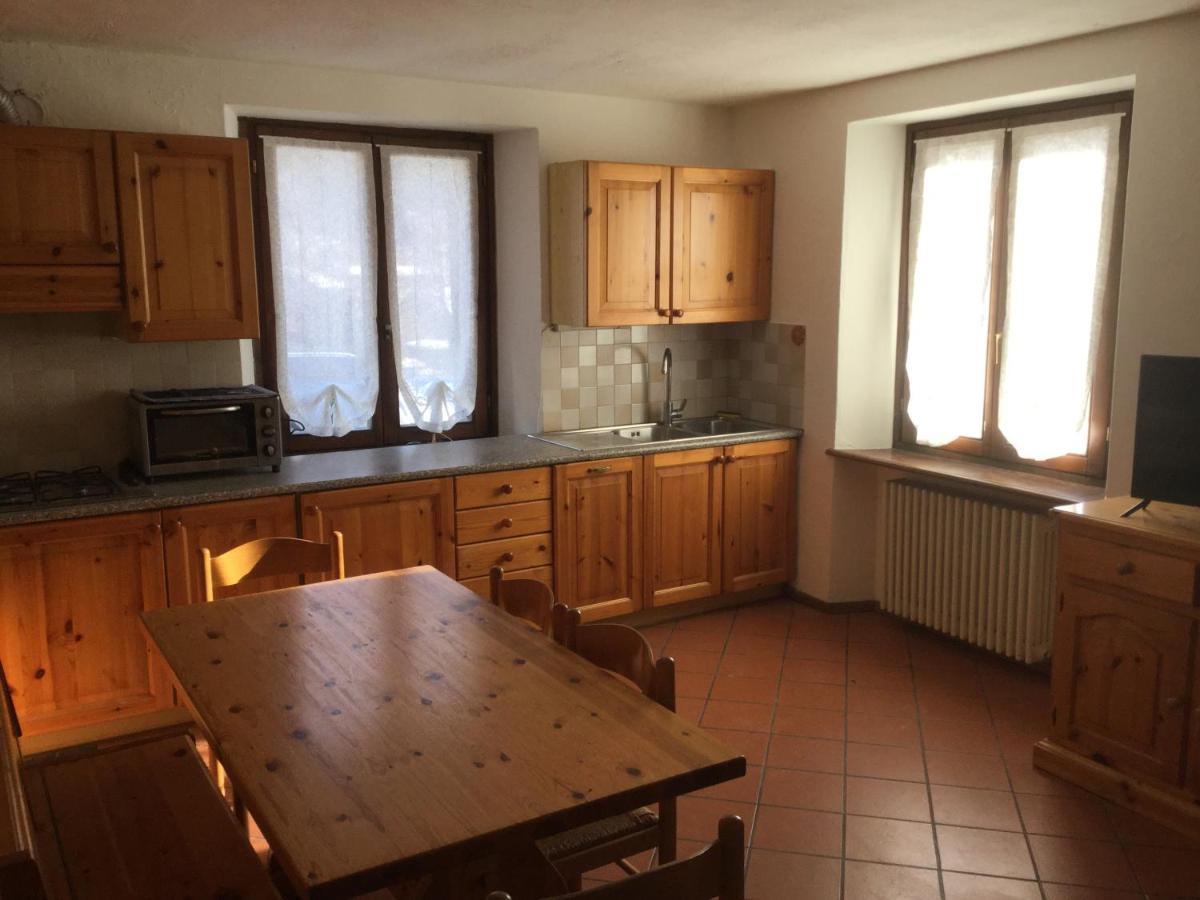 Casa Dolonne - A un passo dallo sci Courmayeur Esterno foto